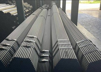 What material is SA179